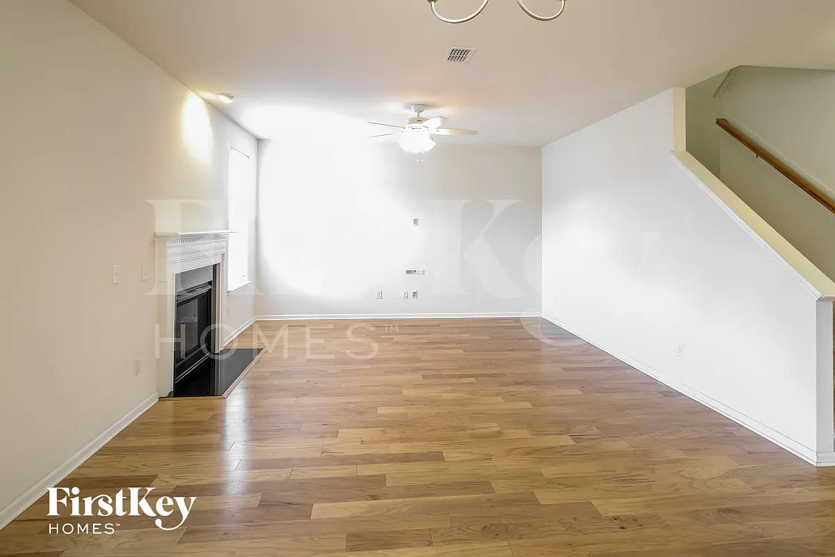 Building Photo - 318 Beachgrass Ln