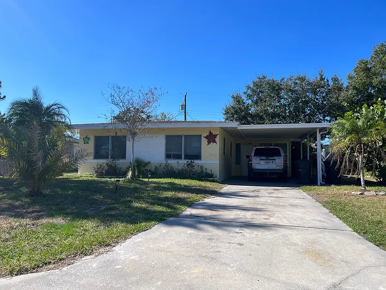 2476 Coronado Way — Photo 1