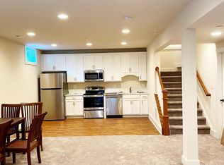 9904 Dickens Ave, Bethesda, MD 20814