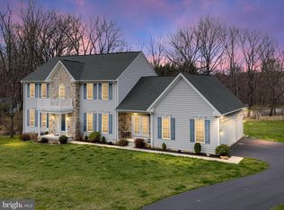 1114 Marianna Ave, Westminster, MD 21157