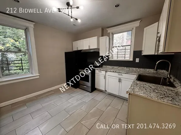212 Bidwell Ave, Jersey City, NJ