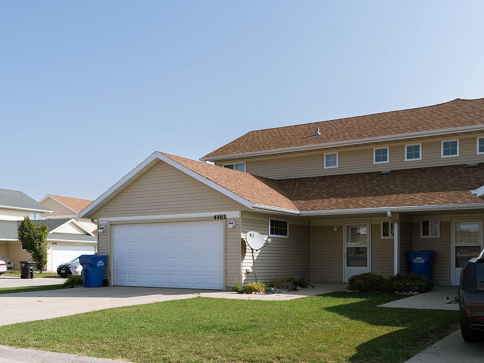 Fargo, ND Bluestem Townhomes| Exterior
