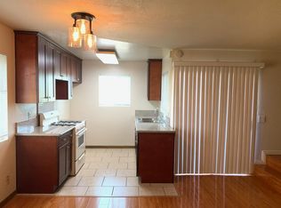 966 5th Ave APT 1, Upland, CA 91786