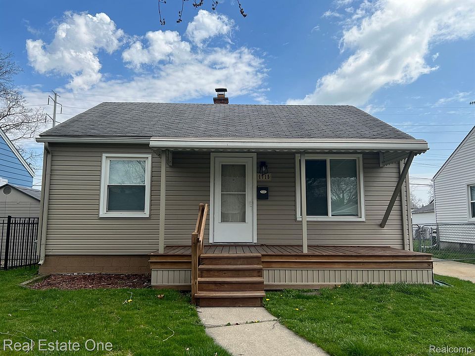 1st image of 1715 10th St