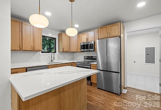 1st image of 2430 Dora Dr