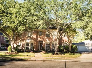 16627 Town Lake Ct, Houston, TX 77059