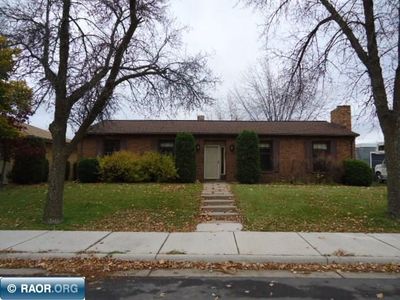 2422 11th Ave E, Hibbing, MN, 55746
