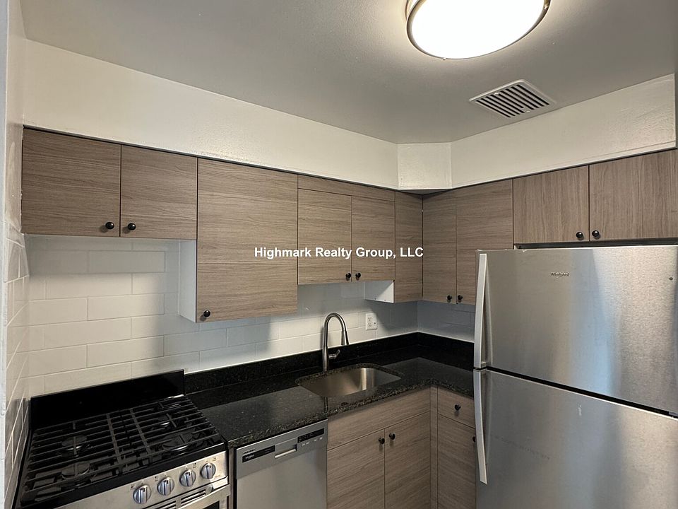 1st image of 2752 W North Shore Ave #1N