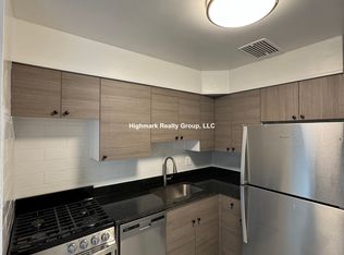 2752 W North Shore Ave #1N, Chicago, IL