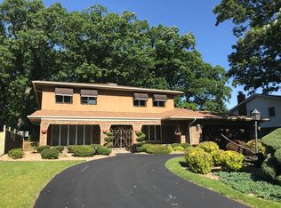 12902 S Westgate Dr, Palos Heights, IL 60463