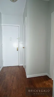 Rented by BRICK & GALO REALTY CORP | media 9