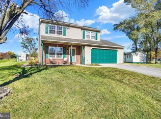 2901 Solar Dr, Dover, PA 17315