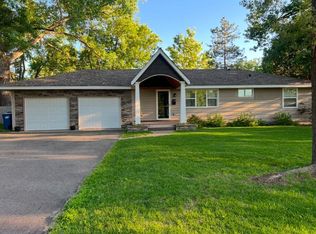11321 Rich Cir, Bloomington, MN 55437