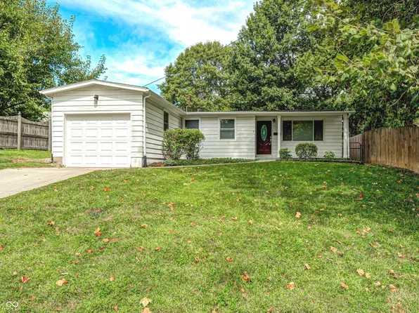 414 Sleepy Hollow Dr, Plainfield, IN 46168