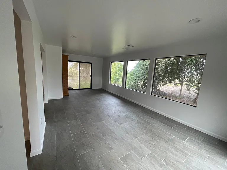 2611 W Highway 12 — Photo 9