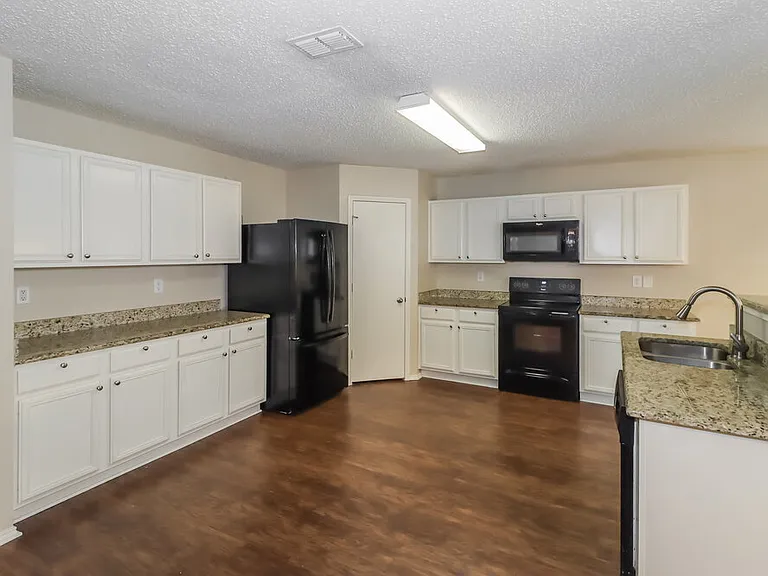 2956 Santa Sabina Dr — Photo 6