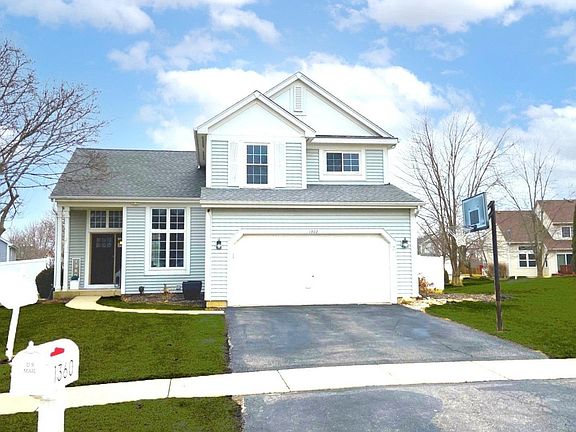 2nd image of 1360 Newcastle Ln