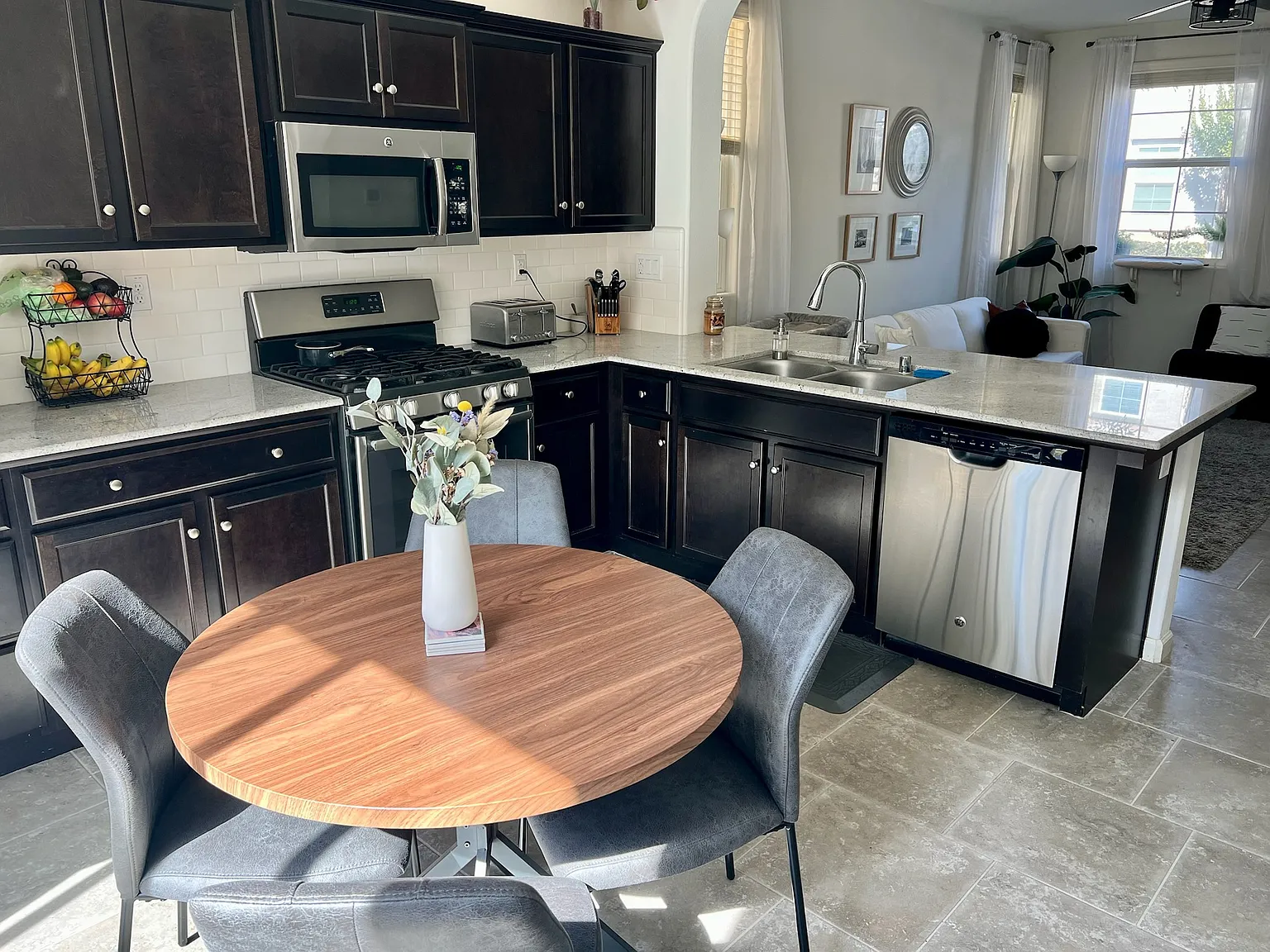3718 Friendship Ln — Photo 4