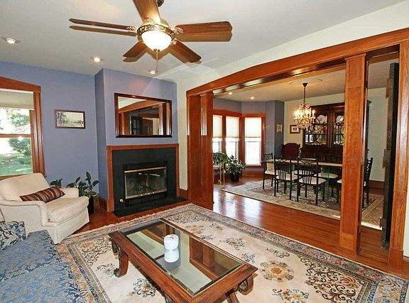 3rd image of 22 Oak Ave