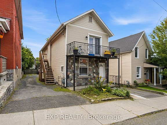 2nd image of 84 Anderson St