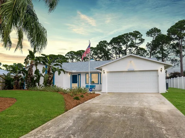 192 SE Crosspoint Drive, Port St Lucie, FL 34983