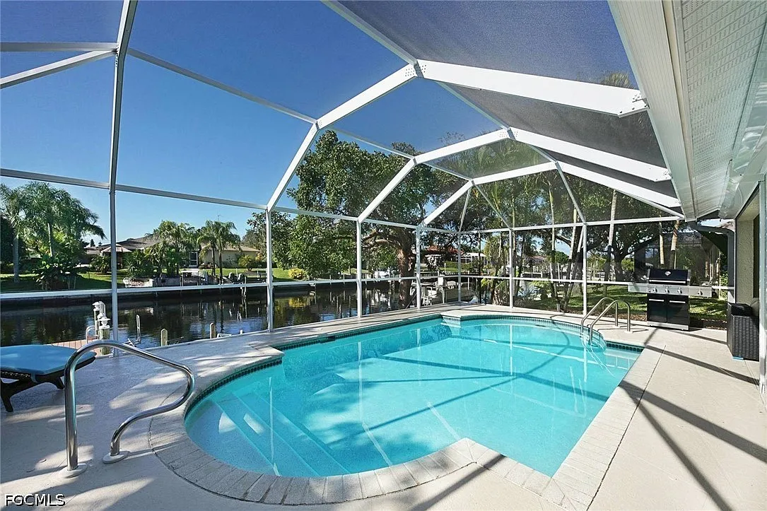 4 bed, 2.0 bath, 2247 sqft, $9,000 — Photo 1