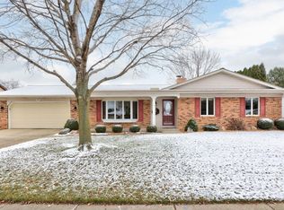 676 Willow Ln, Frankenmuth, MI 48734