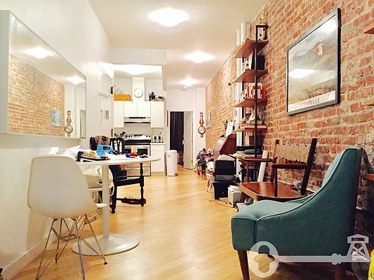 Rented by Brooklyn Key | media 24