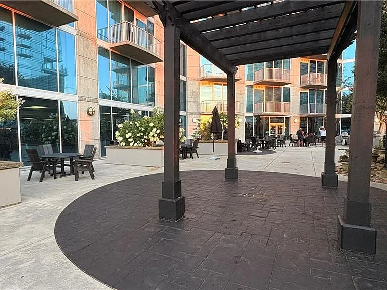 400 W Peachtree St NW #2905 — Photo 35