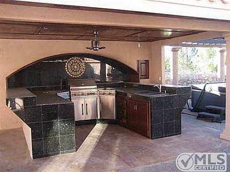 3rd image of 323 Amelia Dr