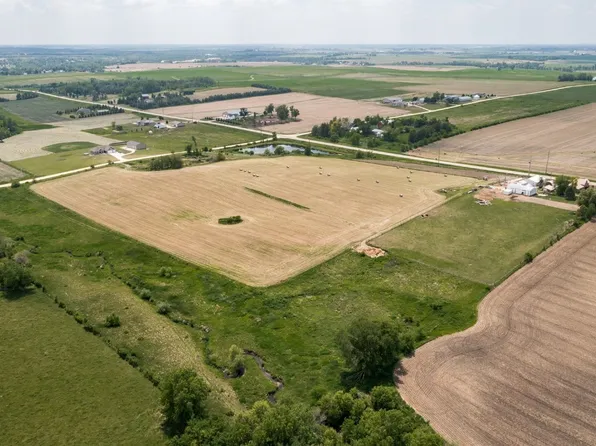 3043 Springville Rd, Springville, IA 52336