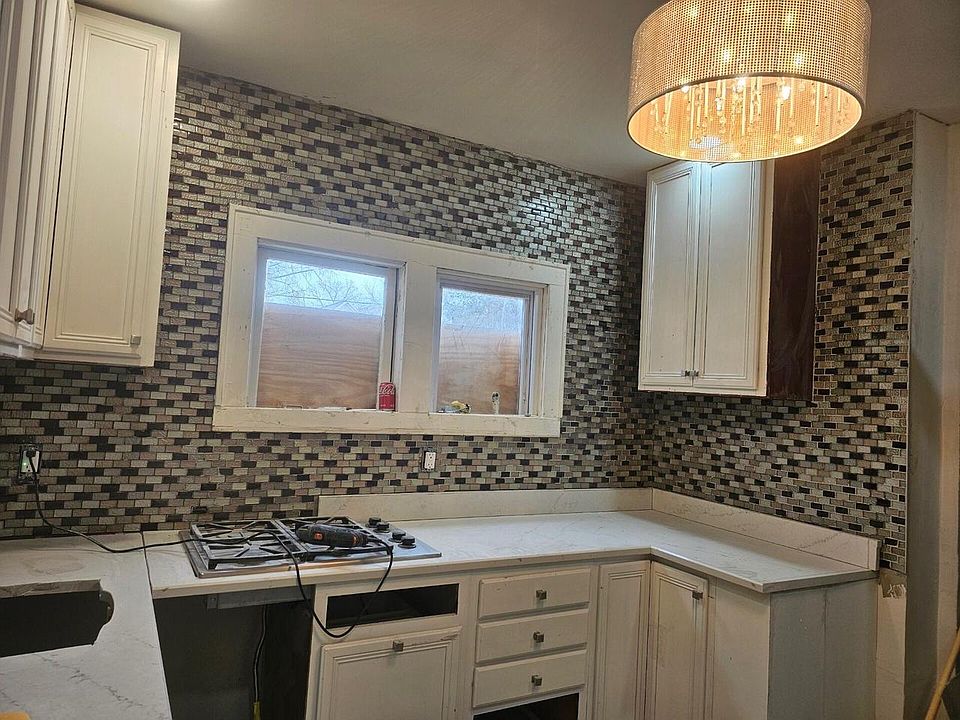 2nd image of 3066 N 23rd STREET