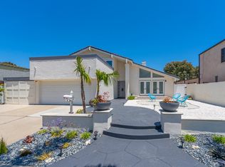 16702 Carousel Ln, Huntington Beach, CA 92649