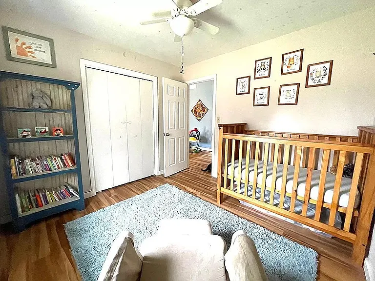 562 Jakes Mountain Rd — Photo 16