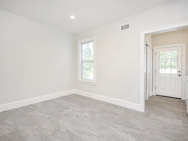 114 Sea Cliff Ave #1 — Photo 23