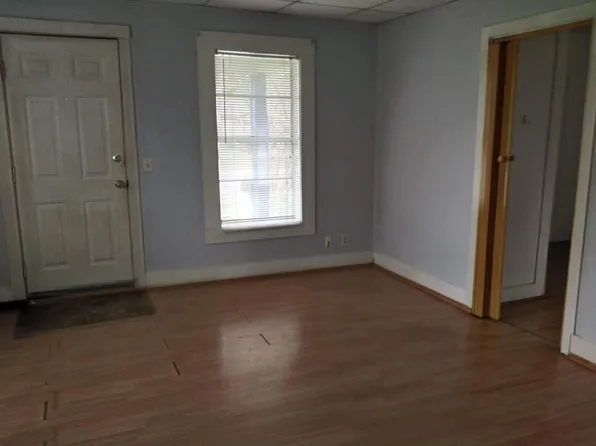 606 E 4th St, Sweeny, TX 77480