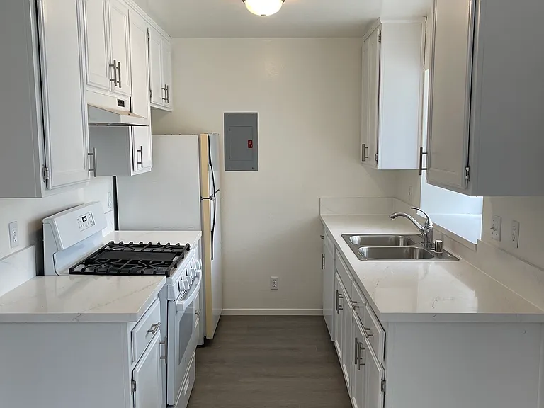 607 High St #C — Photo 1