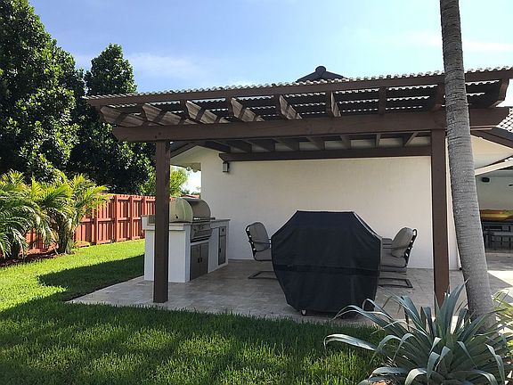 5th image of 11820 SW 112 Avenue Cir