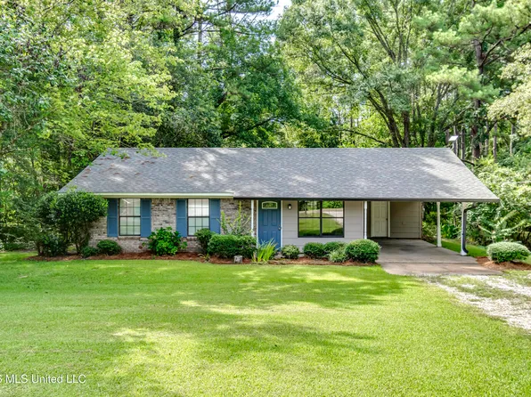 125 Holliday Trce, Raymond, MS 39154