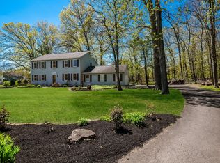 5630 Longchamps Cir, Pipersville, PA 18947