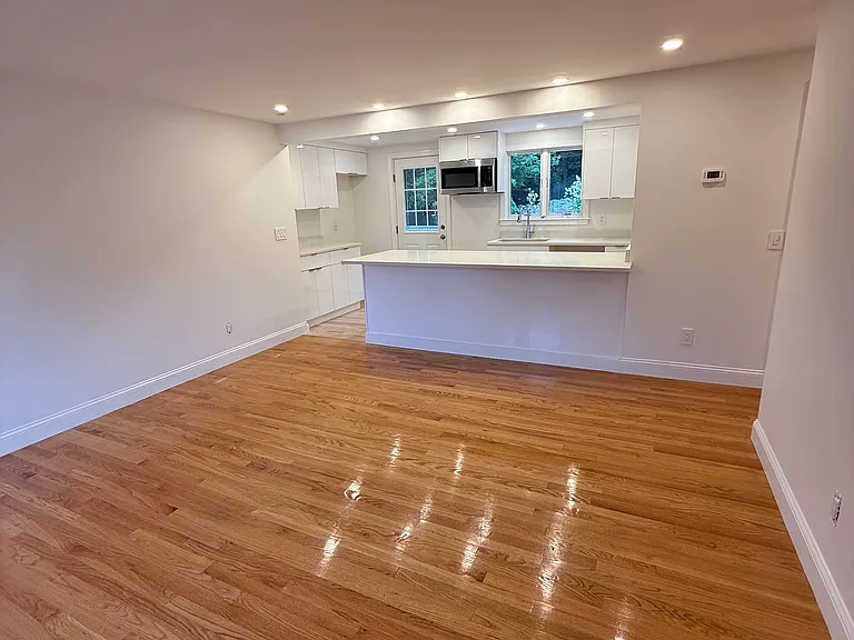 65 Fottler Rd — Photo 1