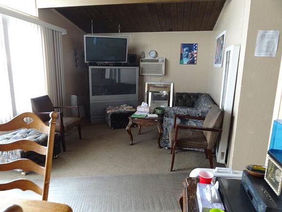 4th image of 2810 Chopin Ave