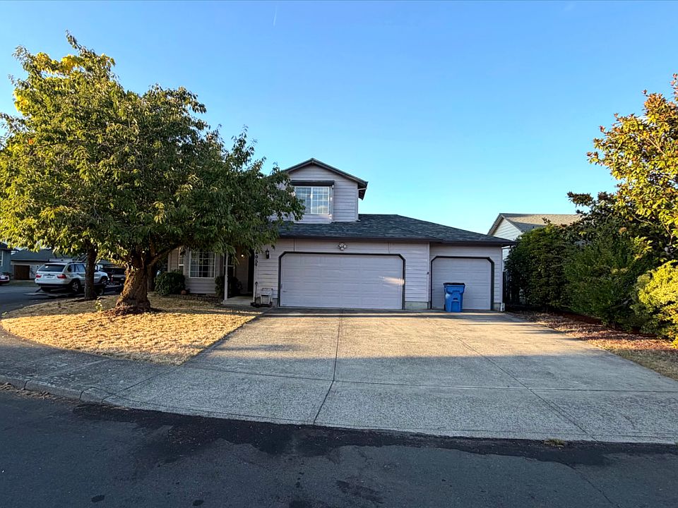 Corner lot with tons of parking!