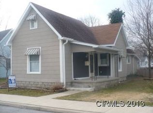 208 1st St, Tipton, IN 46072