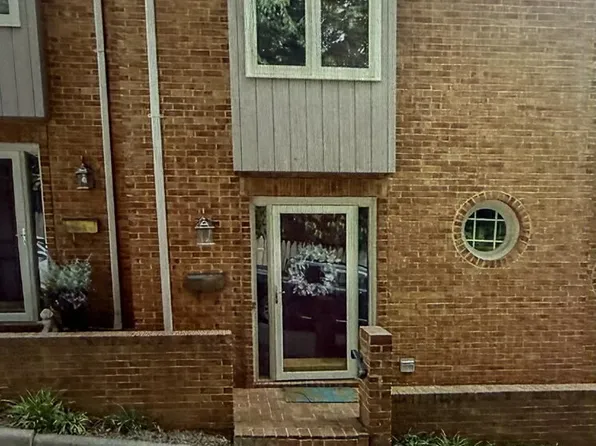 2429 Avenham Ave SW APT 7, Roanoke, VA 24014