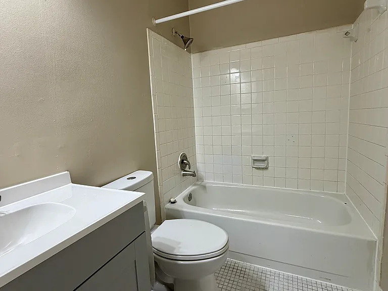 1003 Marsden Ct — Photo 10