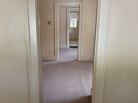 5th image of 2413 Crittenden Dr #2413