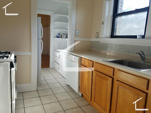 3rd image of 221 Chestnut Hill Ave #3