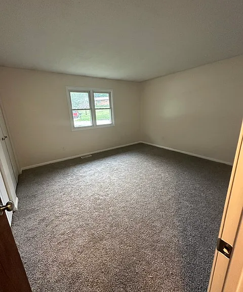 7232 Huck Cir NW — Photo 3