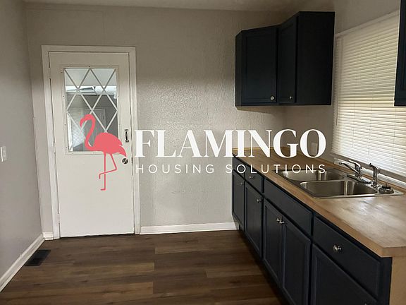 5th image of 913 Westwood Ave